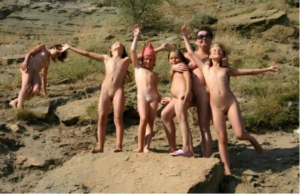 Nudism in a sunny day pics - Naturism and nudism are a path to peace of mind and a little solitude