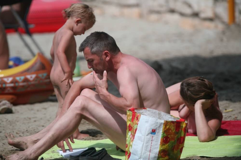 Nude Beach Assortment photos - Nudism helps overcome shyness and insecurities