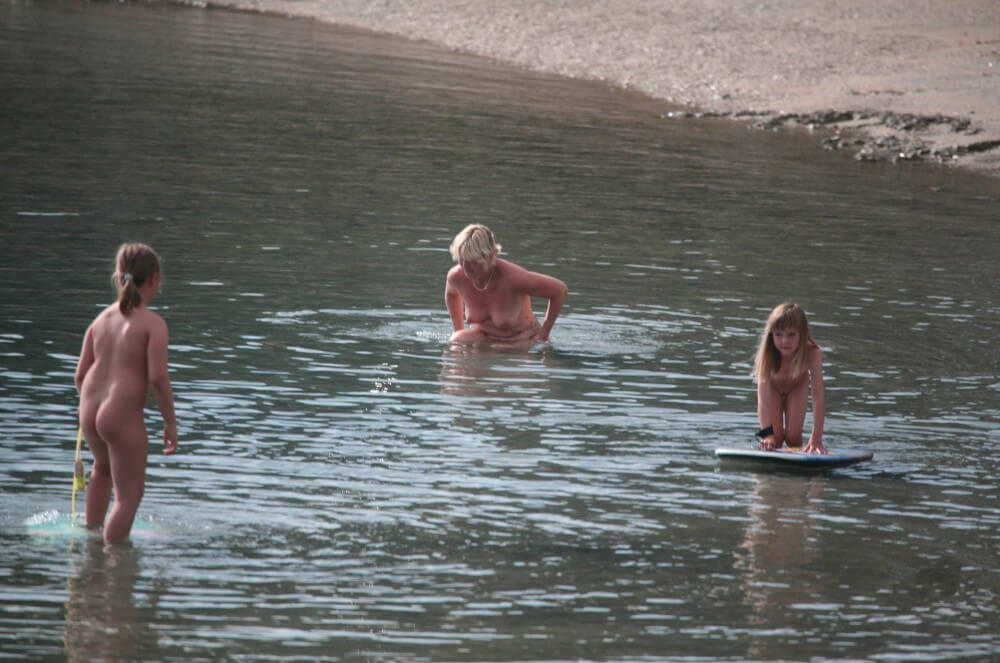 Naturism photo gallery # 14 - A naturist values sincerity, as well as honesty and openness