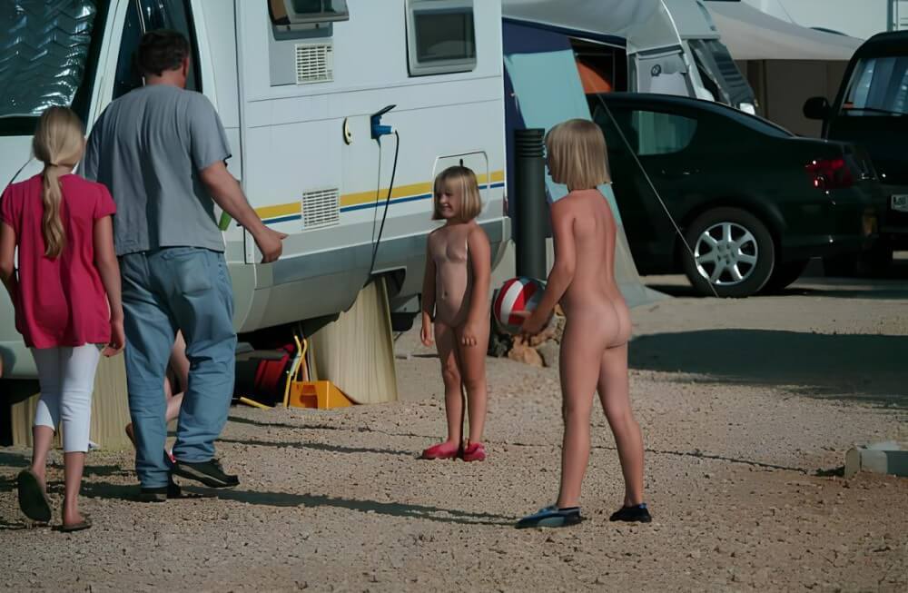 Cottage city pics - Naturism and society