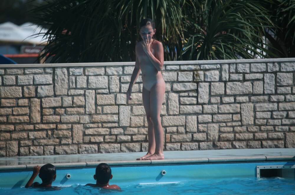 Naturist Pool-Side Singles photos - This is the culture of nudism