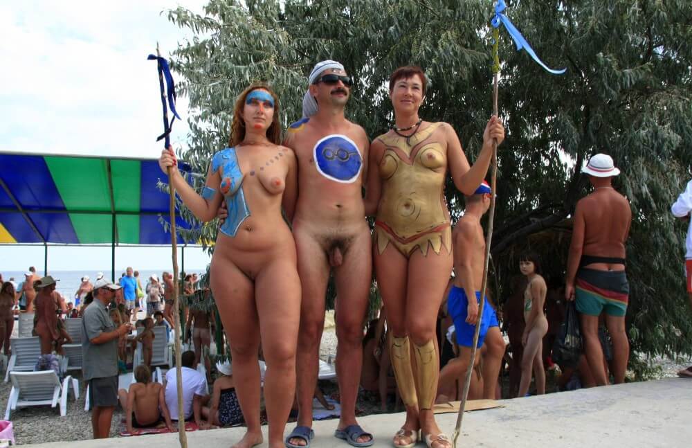 Three Painted Girl Poses pics - Ordinary Citizens Consciously Practicing Nudism