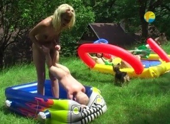 Naturist Freedom: Not only Skipping Ropes - This practice of going nude was embraced by the highest ranks of the aristocracy