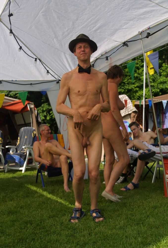 Holland Show and Relaxation - Naturists live in harmony with nature