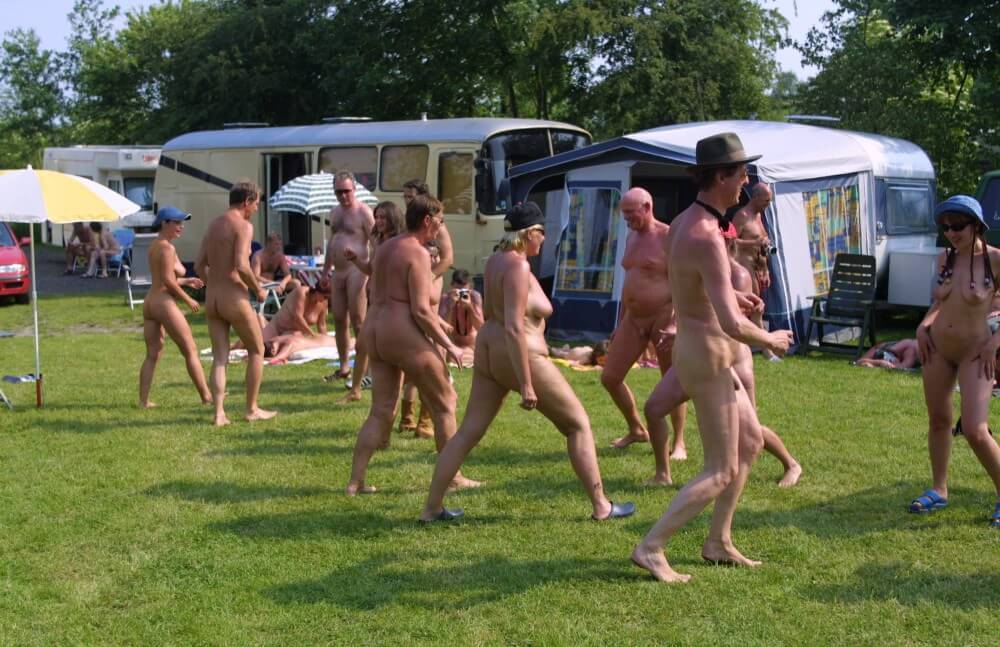 Holland Green Relaxations photos - Support and mutual understanding are important in the nudism movement