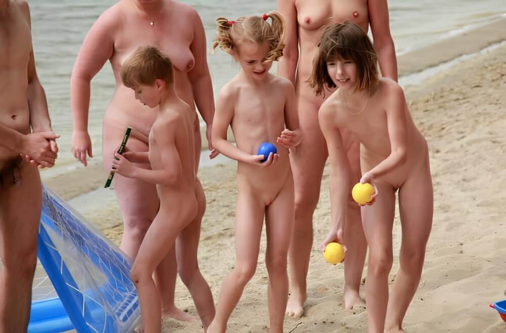 Lezero family games big gallery - Belief in oneself and ones own strengths are important qualities for practitioners of naturism and nudism