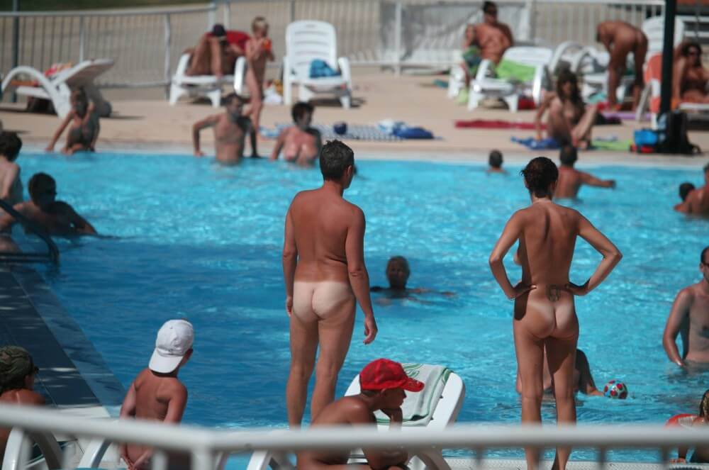Pool-Shore Group Exercise - Overcoming shame and awkwardness when taking off clothes