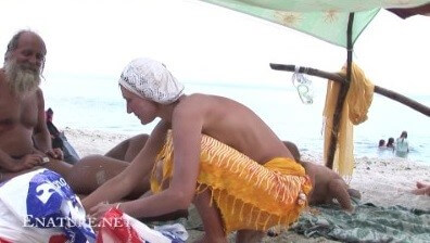Enature - Back to the bare beach Full HD - Family naturism in the modern world