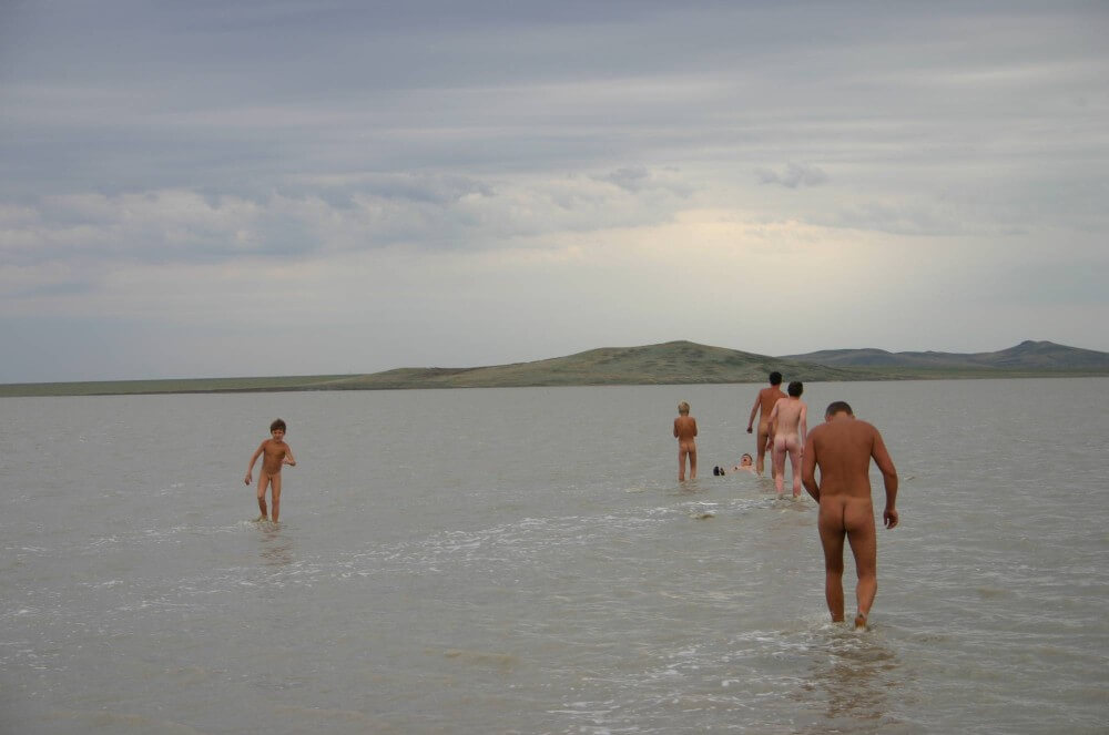 Black-Sea Body Mud Shots pics - Unlimited freedom is the guiding principle of nudism and naturism