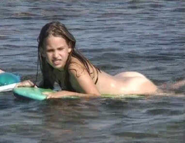 Naturistin: Julia and Hanna Am Meer - Nudism has an ancient history