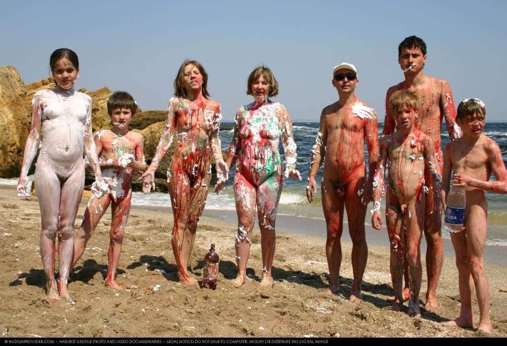 Naturism photo gallery # 58 - The practice of naturism promotes inner harmony and peace