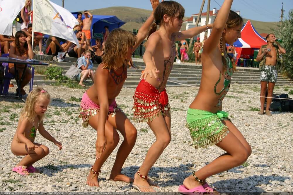 Festival and dancing photos - Living in harmony with nature is the primary goal of the naturist and nudist lifestyle