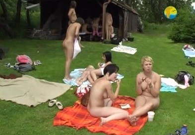 Naturist Freedom: Cottage Picnic - Nudism is rooted in human nature