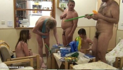 Pool jacuzzi and paints Full HD - Must always be without clothes