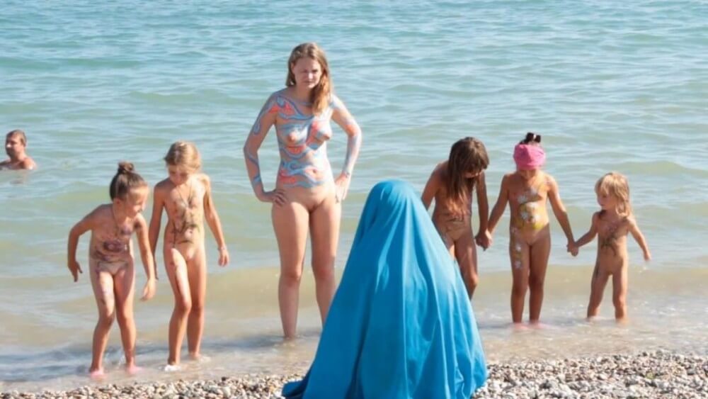 Neptune Day Full HD - Types of recreation in nudist destinations