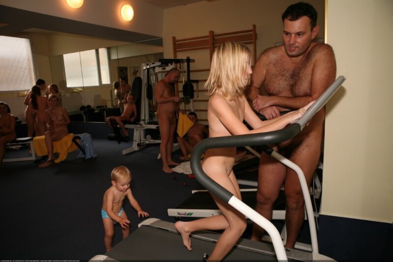 Record room naturists photos - Nudism strengthens friendships and mutual respect