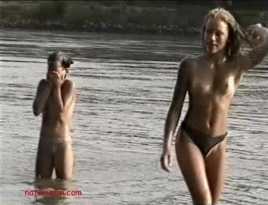 Naturistin: Dirty Girls - Nature provides strength and energy
