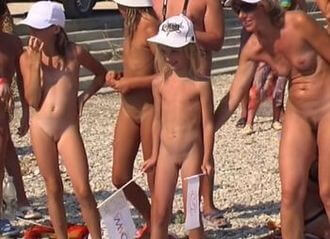 Naturist Royal Family Show video - Naturism is about peace and tranquility