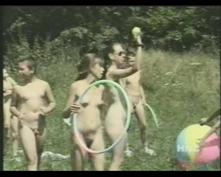 Helios Natura: Nudi Youth Weekend - Nudity is a natural way to express respect for nature and oneself