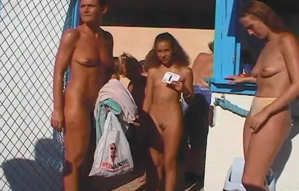 Miss Teen JR. Pageants # 2 video Sunat Natplus HD - Naturism implies a life free of unnecessary problems