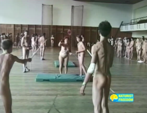 Helios Natura: FKK Fumbling and Tumbling - In this nudist movement, voluntariness and comfort are important